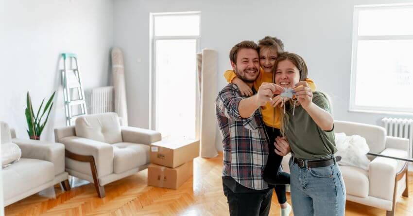 family-moving-into-a-new-home