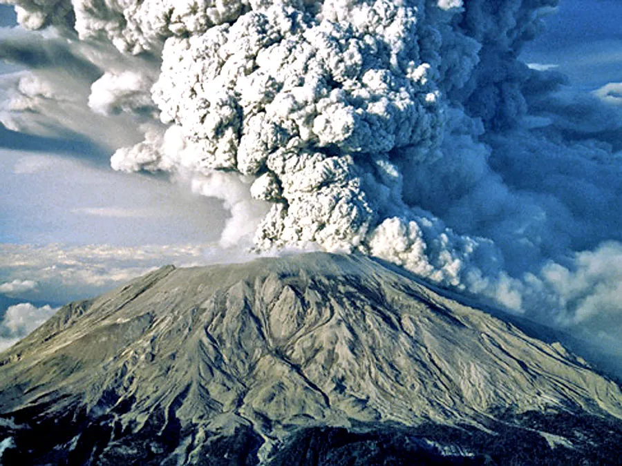 volcano-Mount-St-Helens-south-eruption-May-18-1980